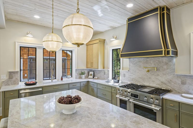 Kitchen, additional view